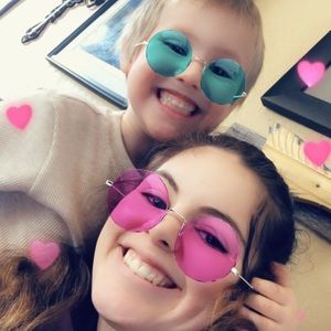 Meet your Posher, Kenna